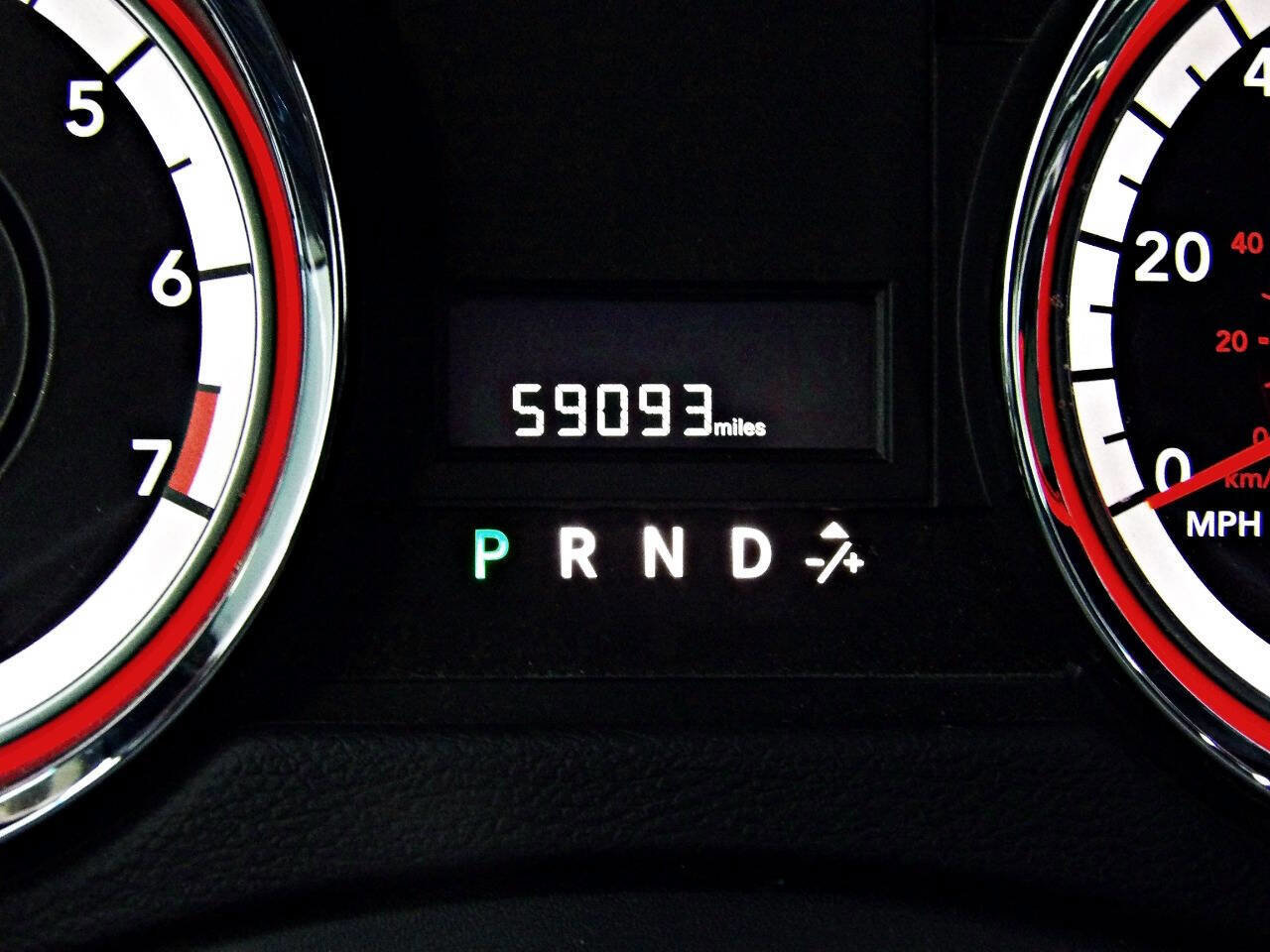 Used 2016 Dodge Grand Caravan SE image 13