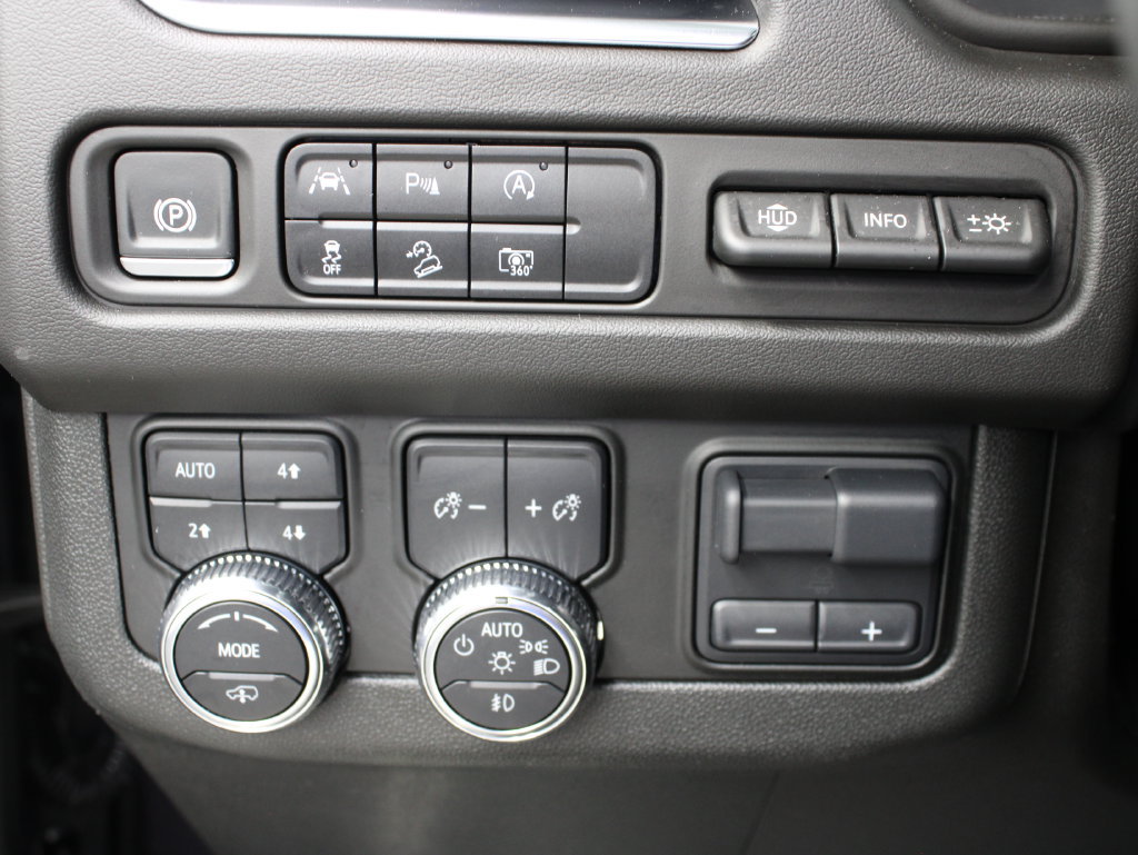 Used 2024 GMC Yukon XL AT4 w/ AT4 Premium Plus Package AWD/4WD image 63