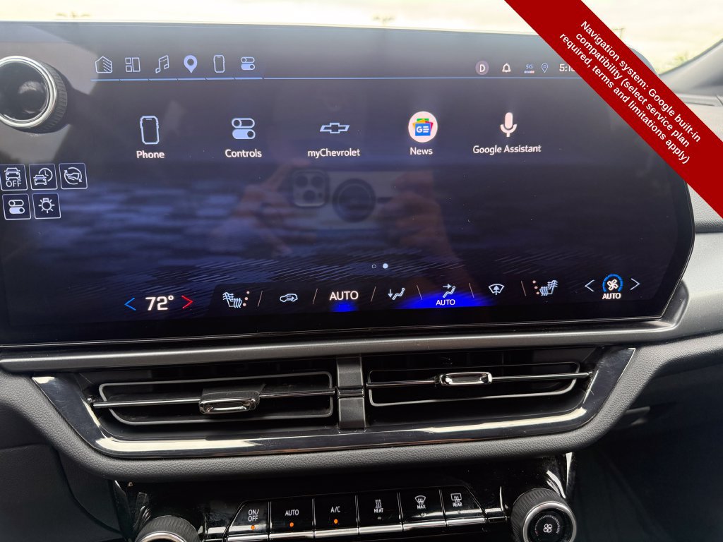 Used 2025 Chevrolet Equinox EV RS FWD image 24