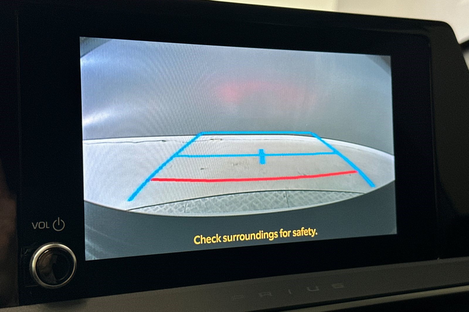 Used 2024 Toyota Prius Prime FWD image 19
