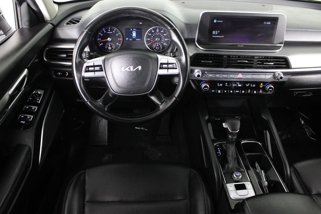 Used 2022 Kia Telluride LX FWD image 6