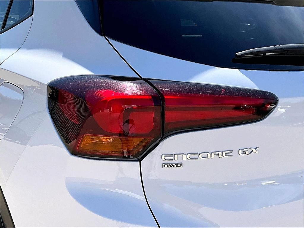 Used 2025 Buick Encore GX Preferred AWD/4WD image 27