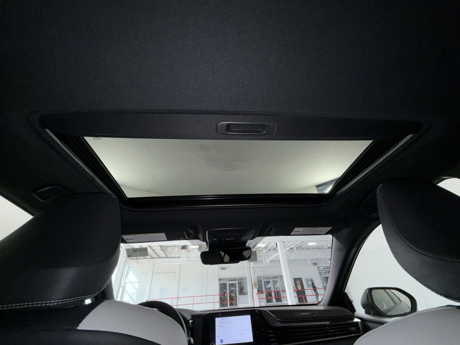 Used 2026 Toyota Camry SE w/ Convenience Package FWD image 24