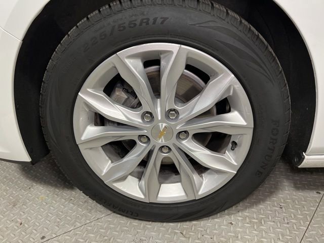 Used 2024 Chevrolet Malibu LT image 18