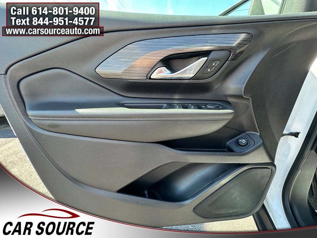 Used 2022 GMC Terrain SLE w/ Driver Convenience Package FWD image 15