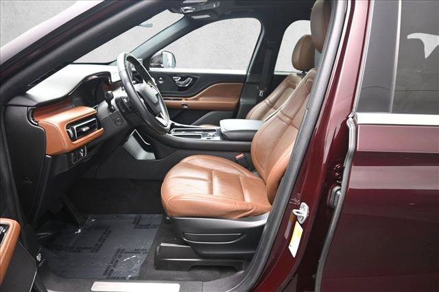 Used 2022 Lincoln Aviator Reserve w/ Equipment Group 201A AWD/4WD image 9