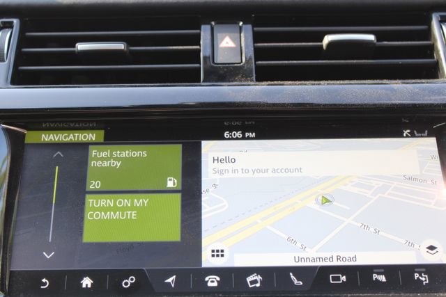 Used 2020 Land Rover Discovery HSE Luxury image 36