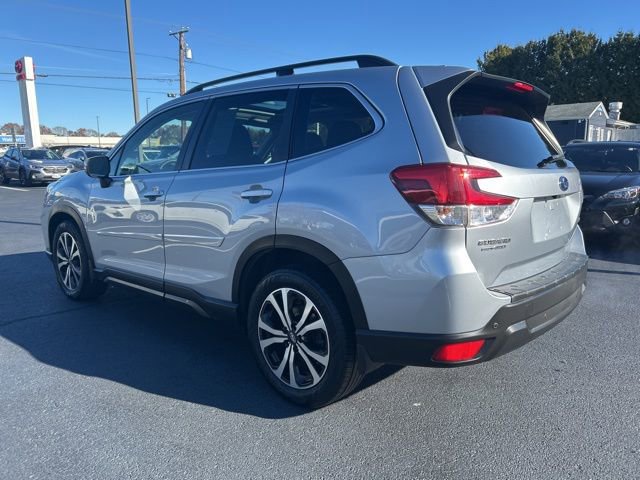 Used 2021 Subaru Forester Limited image 7