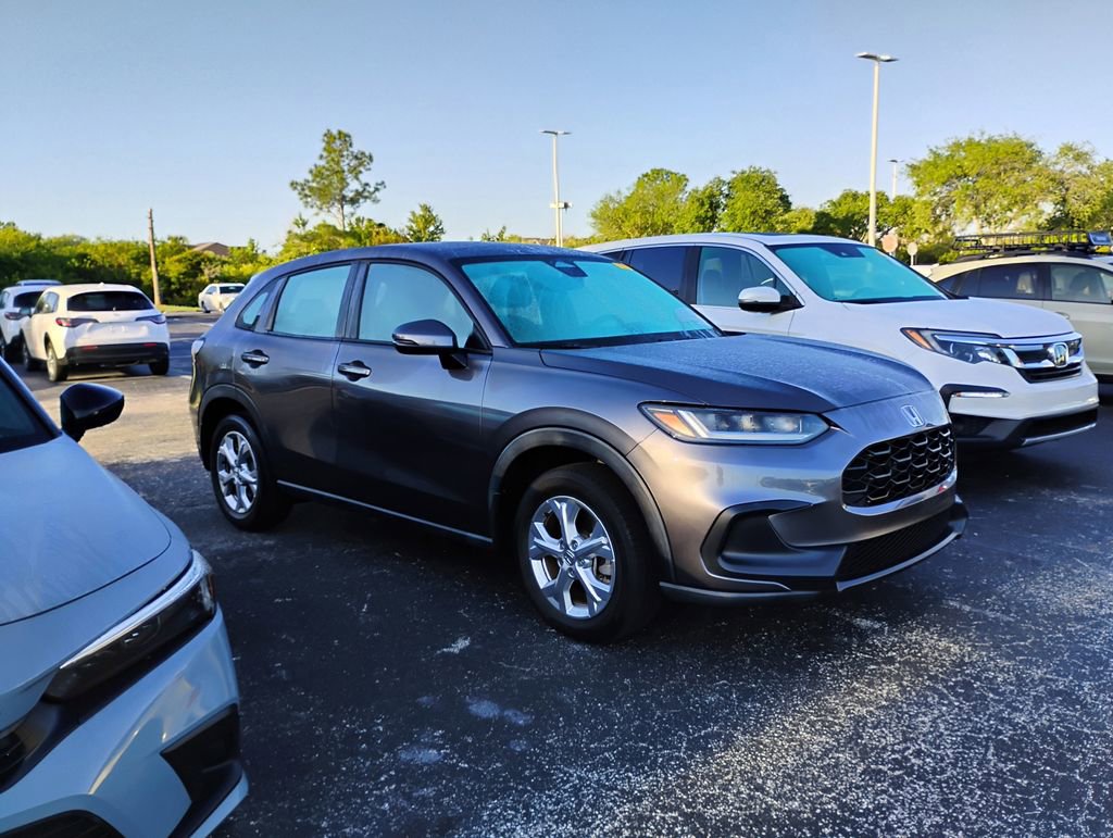 Used 2024 Honda HR-V LX image 2