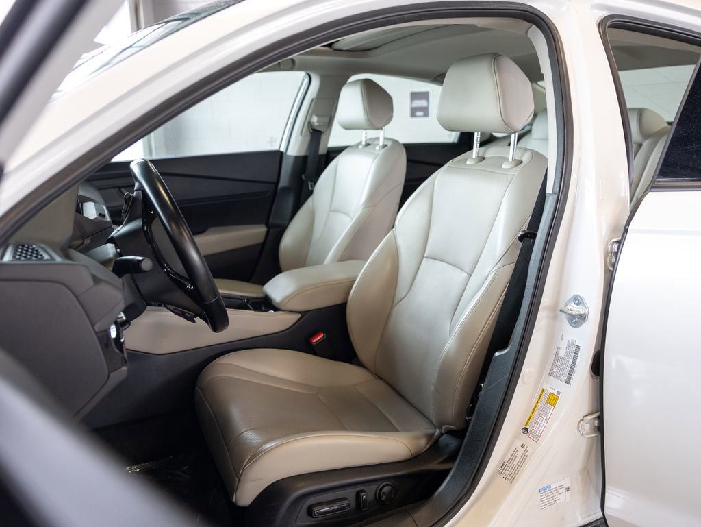 Used 2023 Honda Accord Touring image 11