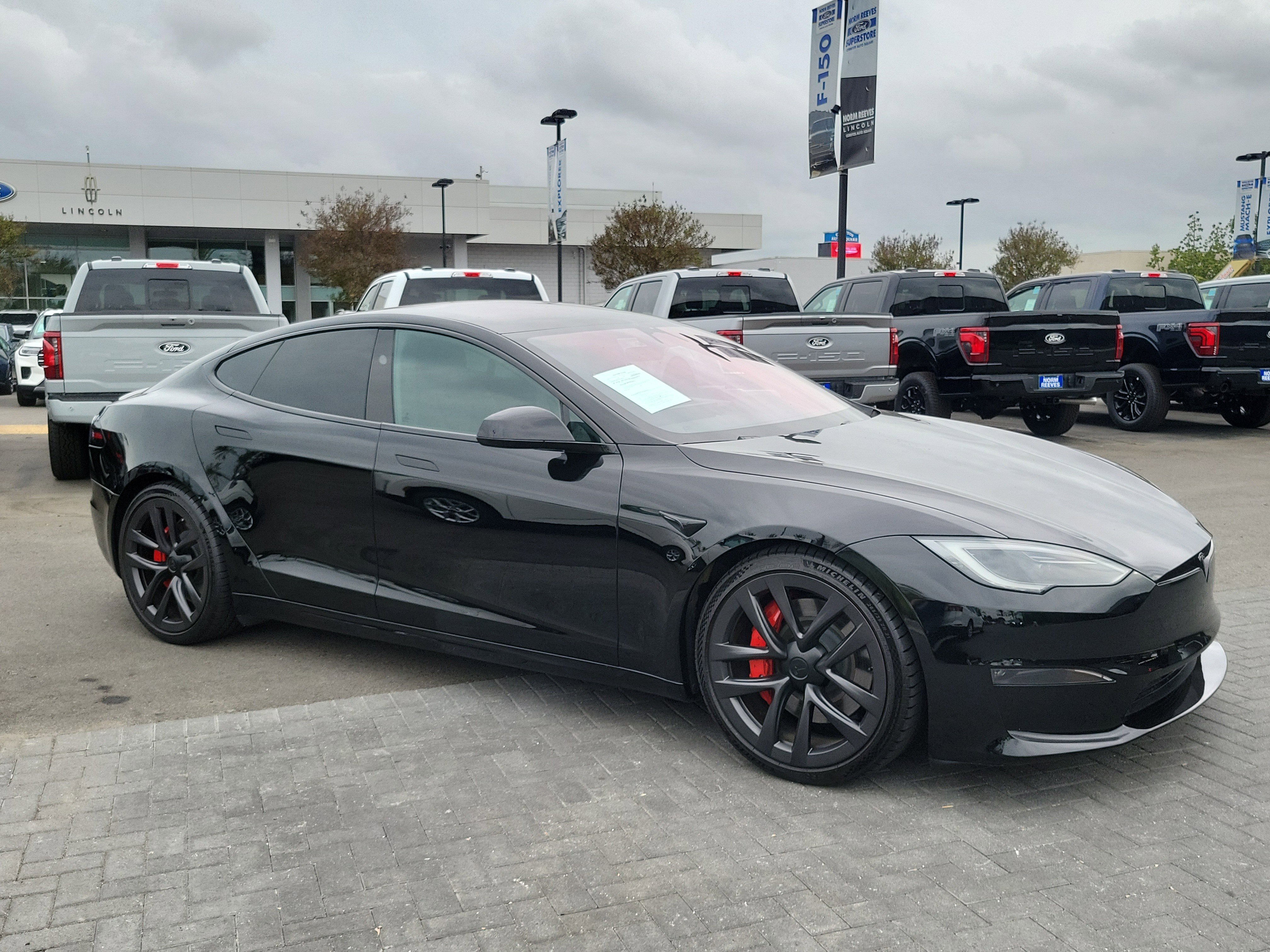 Used 2024 Tesla Model S Plaid image 27