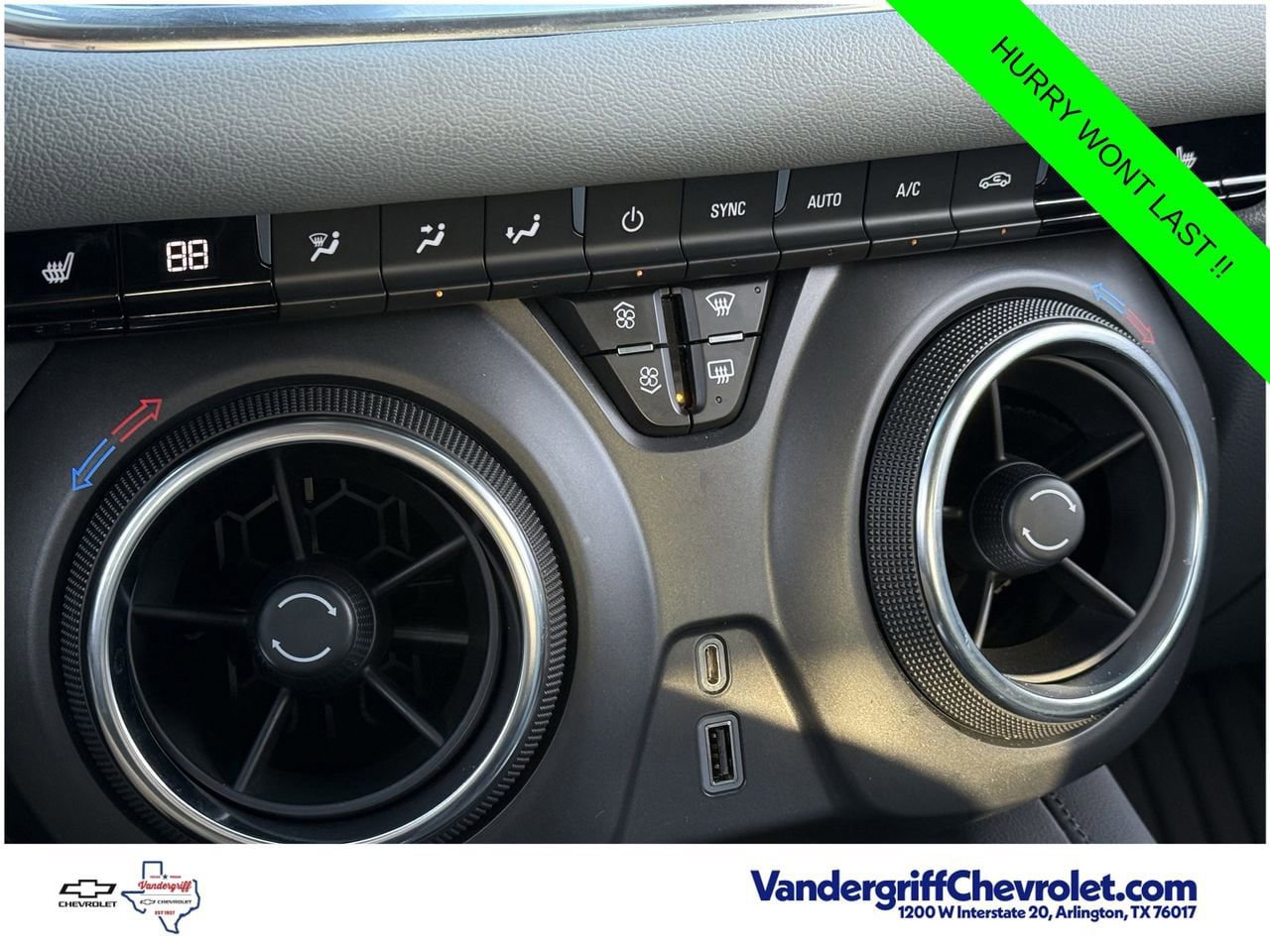 Used 2022 Chevrolet Blazer LT AWD/4WD image 16