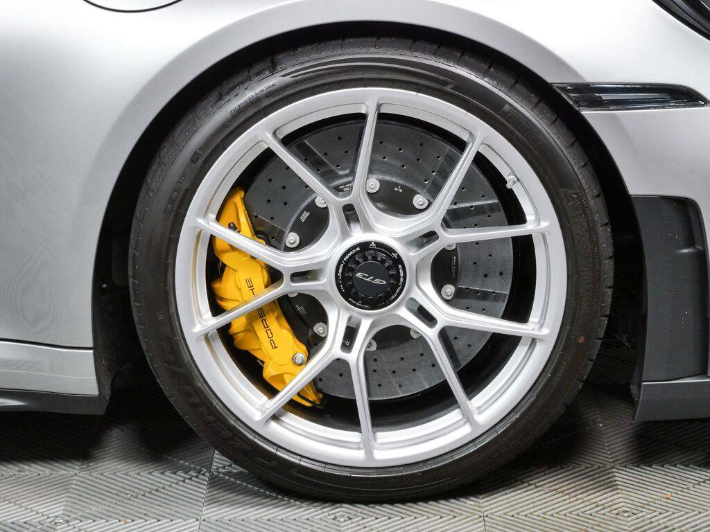 Certified 2026 Porsche 911 GT3 RWD image 32