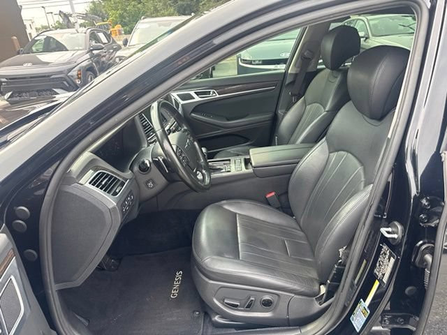 Used 2020 Genesis G80 3.8 RWD image 8