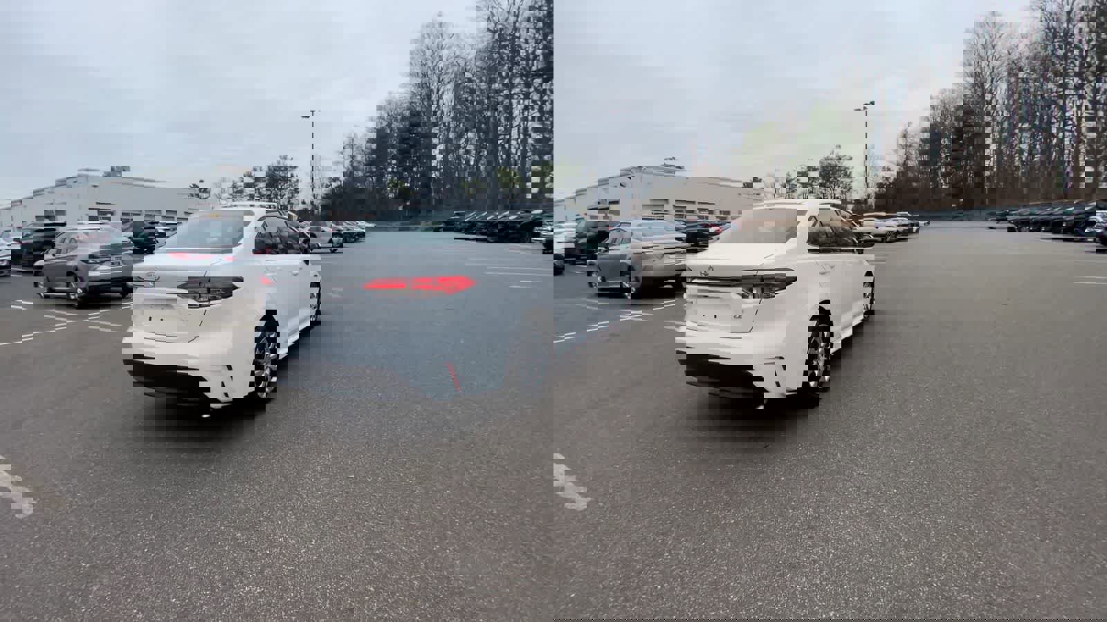 Used 2025 Toyota Corolla LE image 13