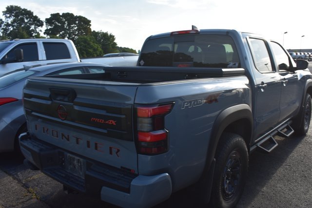 Used 2025 Nissan Frontier PRO-4X AWD/4WD image 4