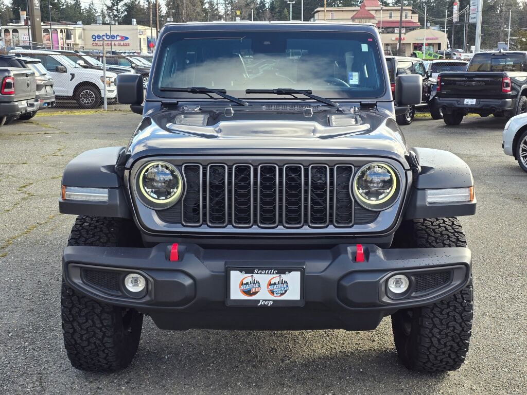 Used 2024 Jeep Wrangler Unlimited Rubicon w/ Convenience Group image 3