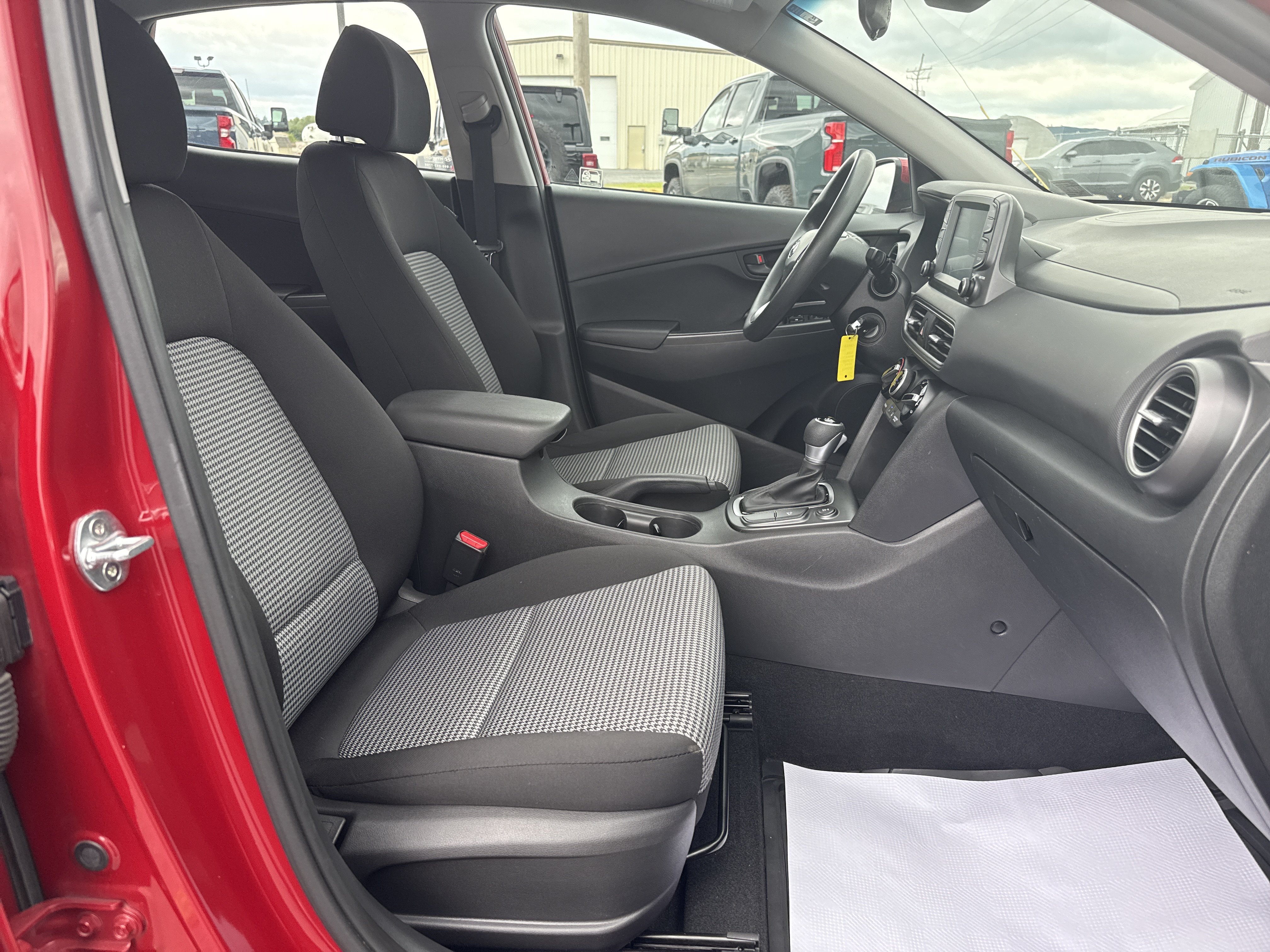 Used 2020 Hyundai Kona SE AWD/4WD image 8