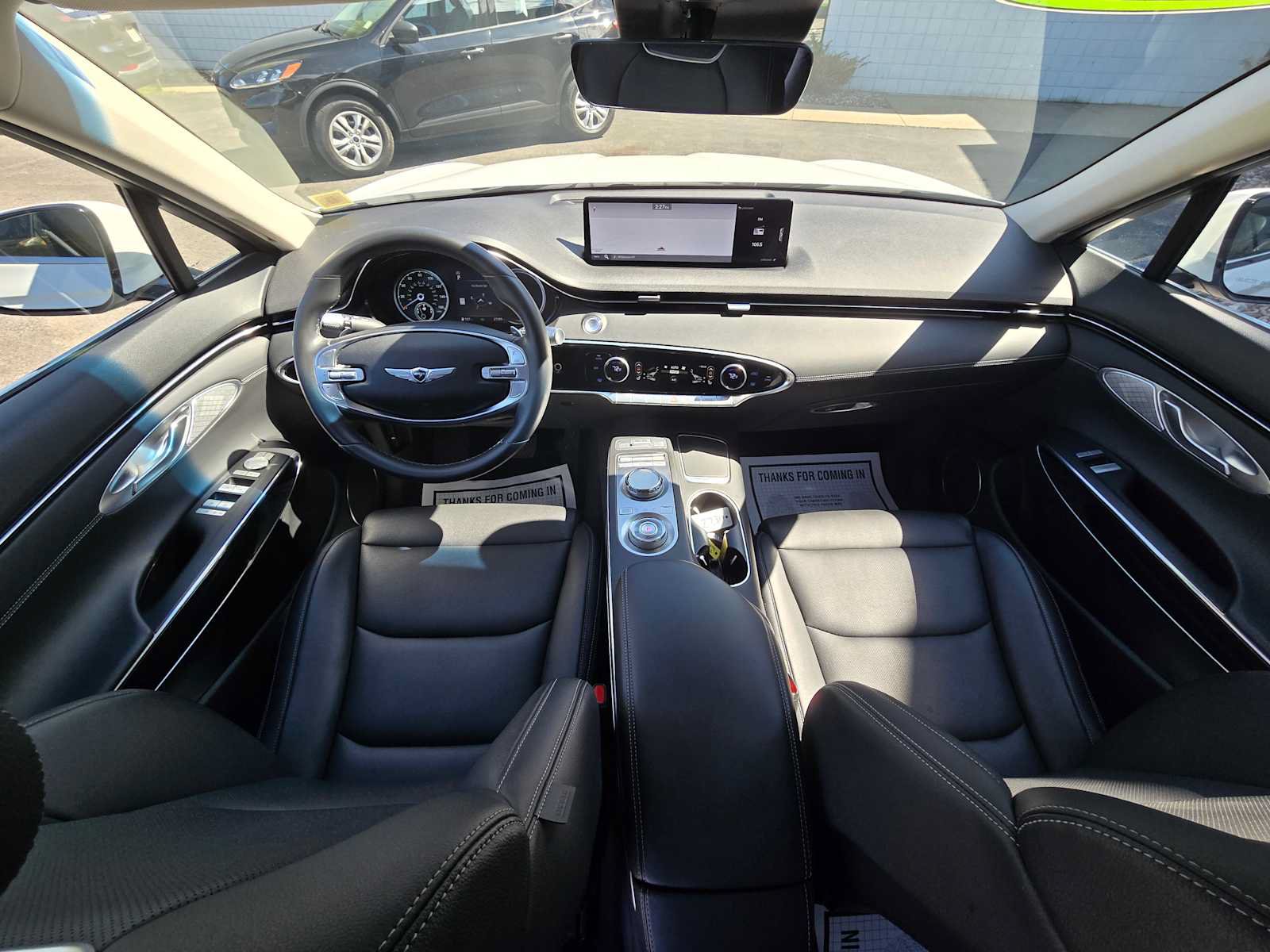 Used 2025 Genesis GV70 2.5T AWD/4WD image 17