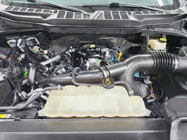 Used 2023 Ford F150 XLT AWD/4WD image 18