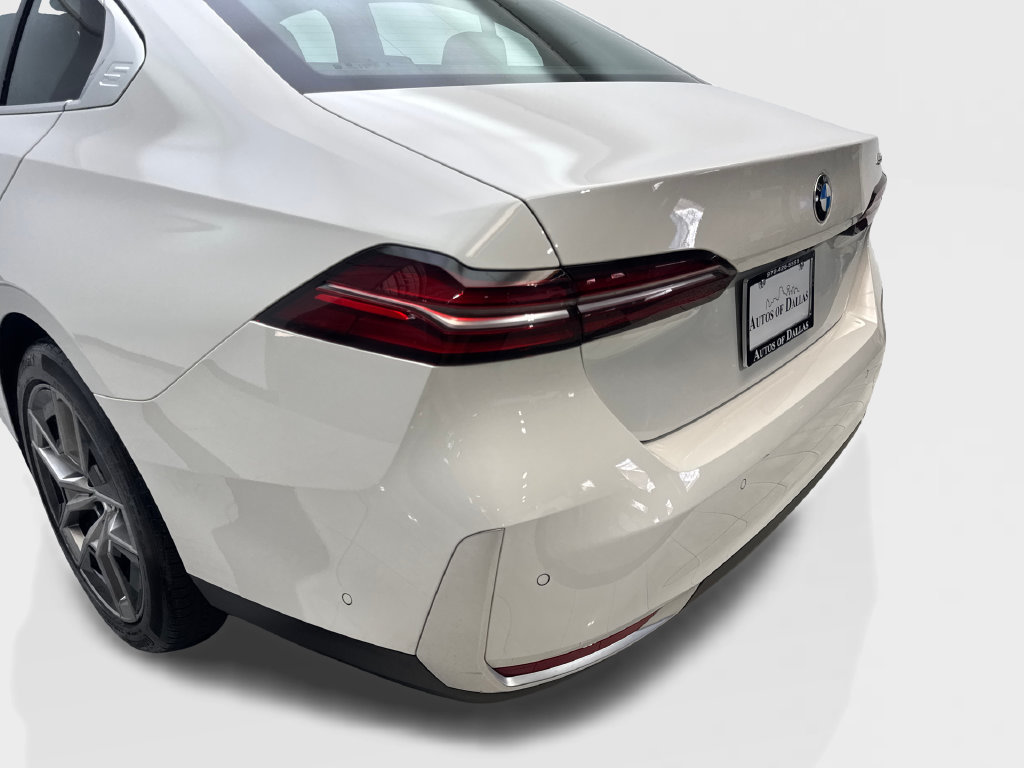 Used 2026 BMW 530i RWD image 21