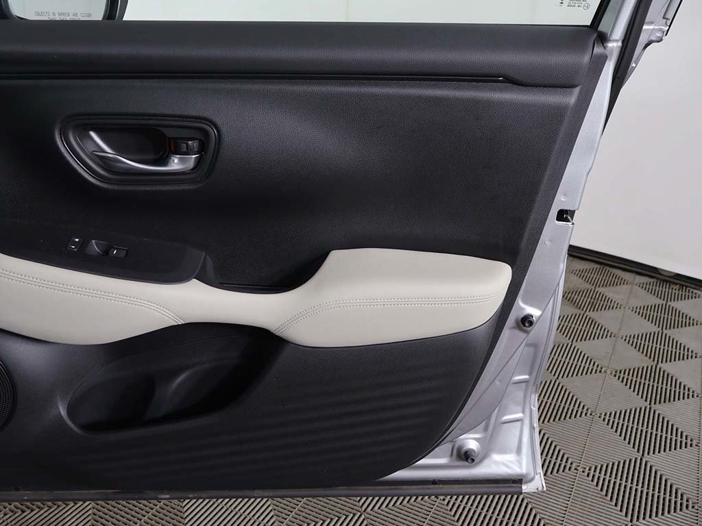 Used 2024 Honda HR-V LX image 18