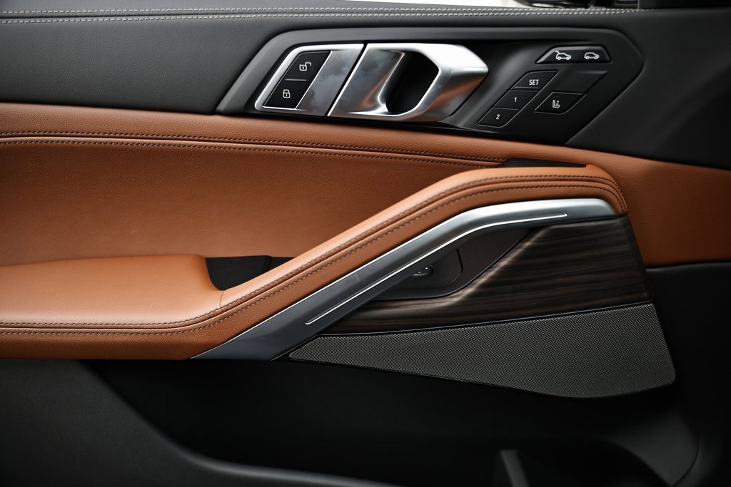 New 2026 BMW X6 M60i w/ Executive Package image 14