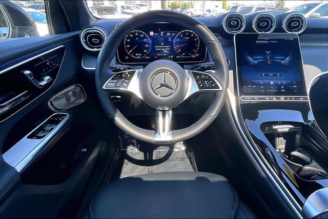 Certified 2026 Mercedes-Benz GLC 300 4MATIC image 4