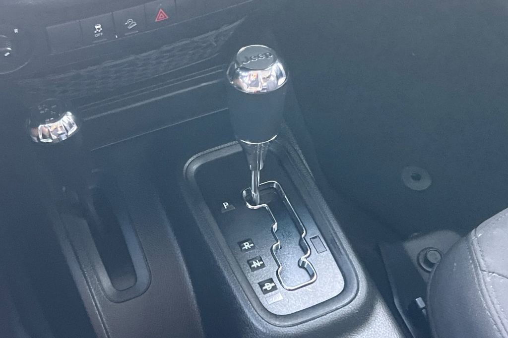 Used 2018 Jeep Wrangler Unlimited Sport S image 22