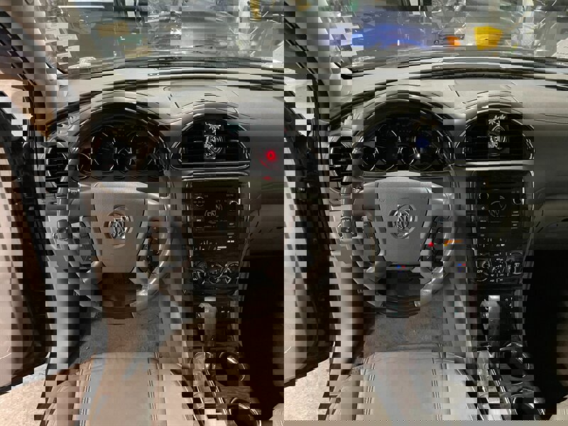 Used 2013 Buick Enclave Leather image 8