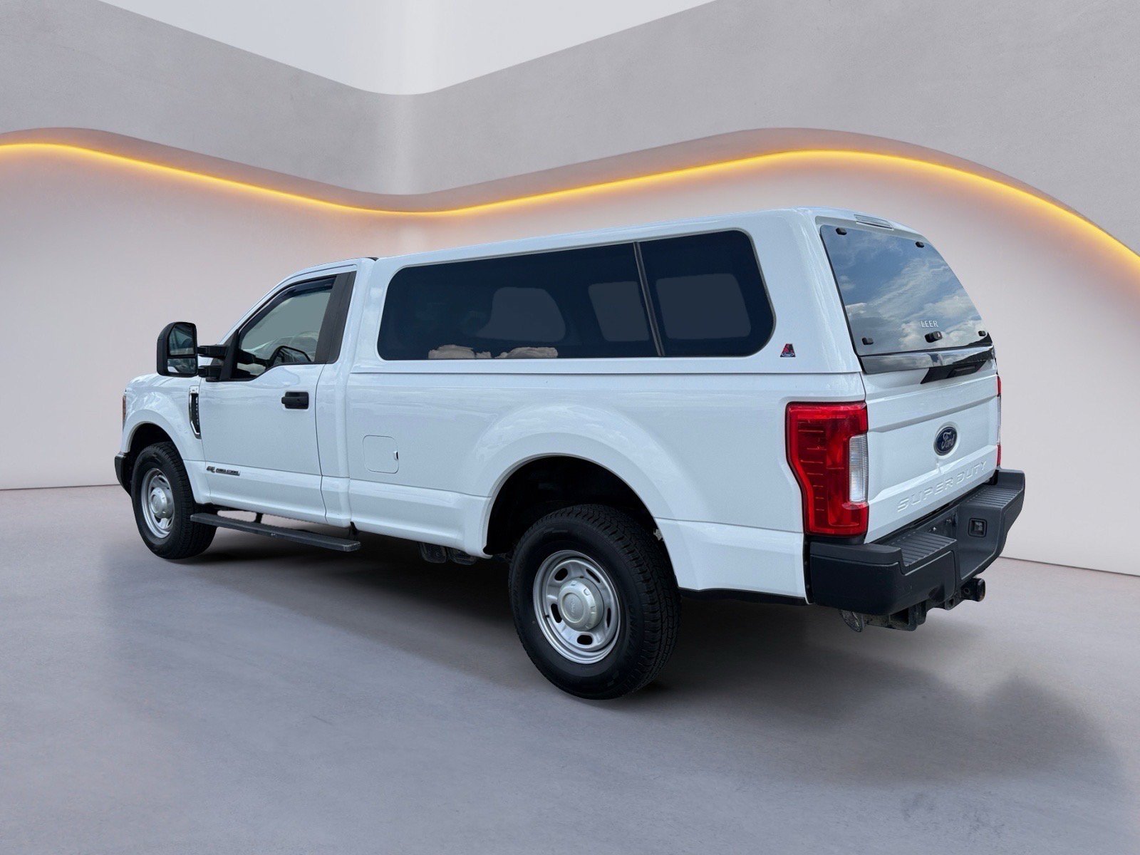 Used 2017 Ford F250 XL RWD image 5