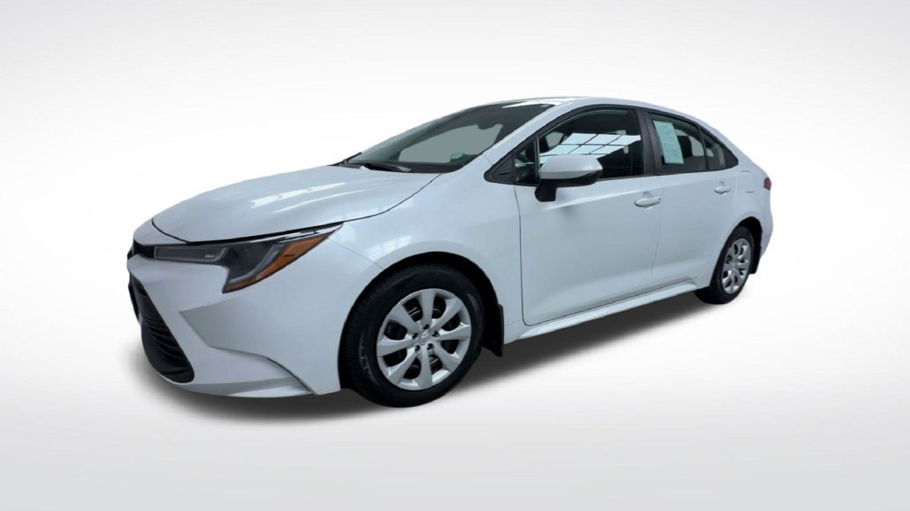 Certified 2024 Toyota Corolla LE FWD image 5