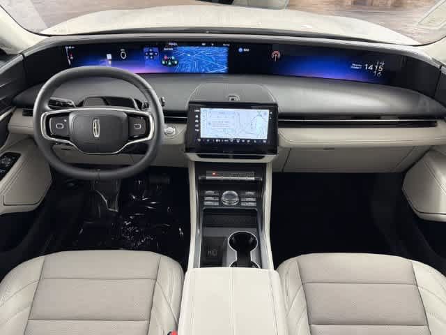 New 2026 Lincoln Nautilus Premier AWD/4WD image 2