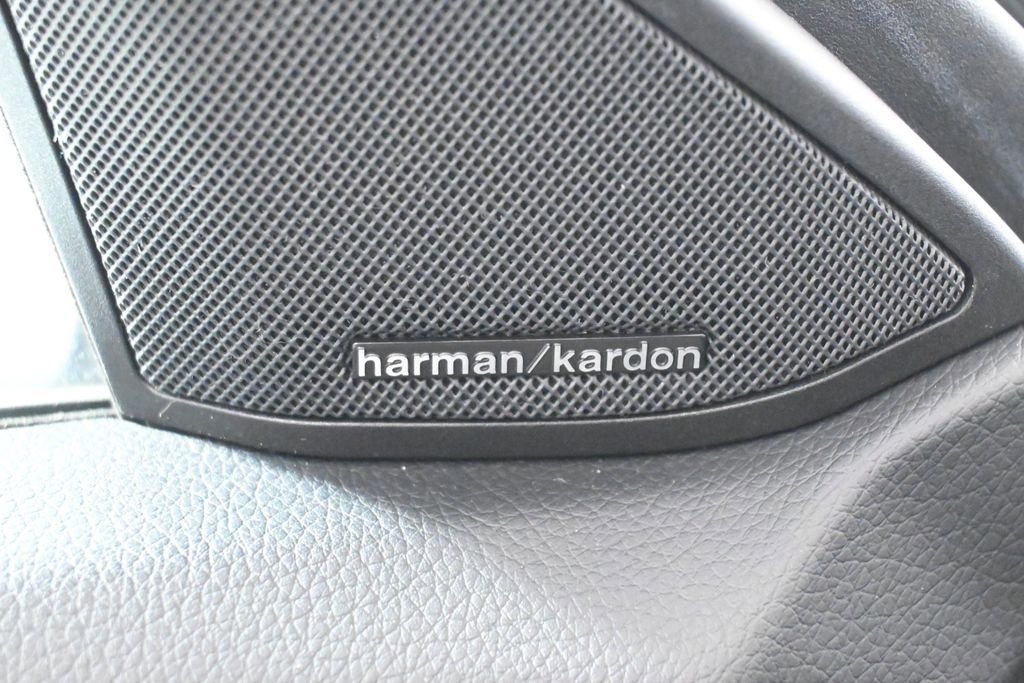 Used 2014 Mercedes-Benz E 350 4MATIC Sedan image 28