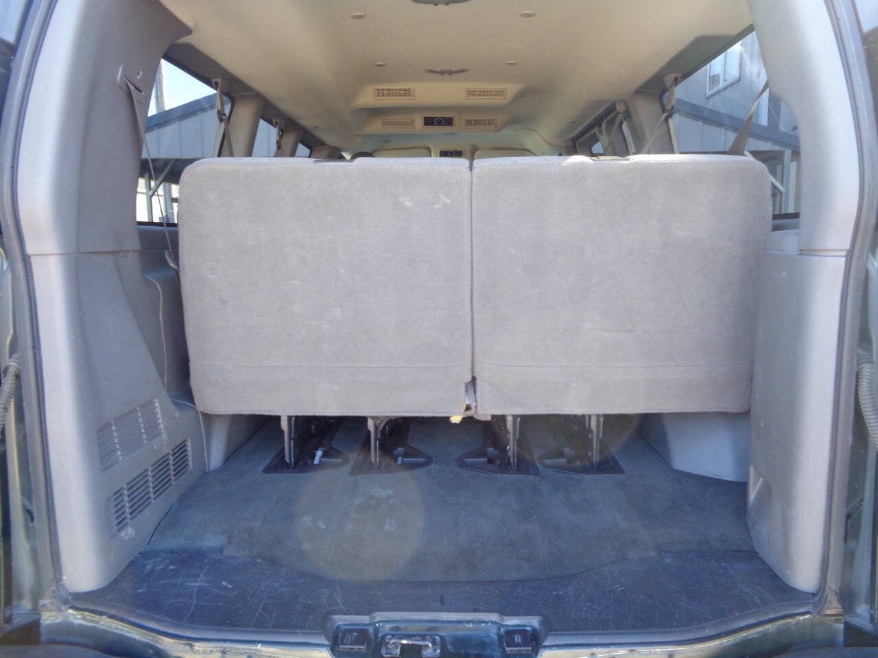 Used 2016 GMC Savana 3500 LT w/ LT Preferred Equipment Group RWD image 52