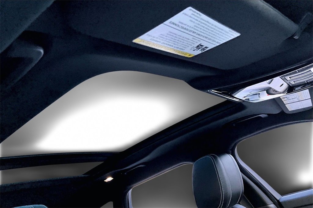 Used 2020 Land Rover Range Rover Velar R-Dynamic S image 25