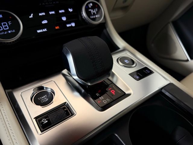 Certified 2026 Jaguar F-PACE R-Dynamic S AWD/4WD image 20