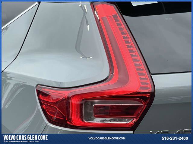 Used 2025 Volvo XC40 B5 Plus w/ Protection Package Premier image 8
