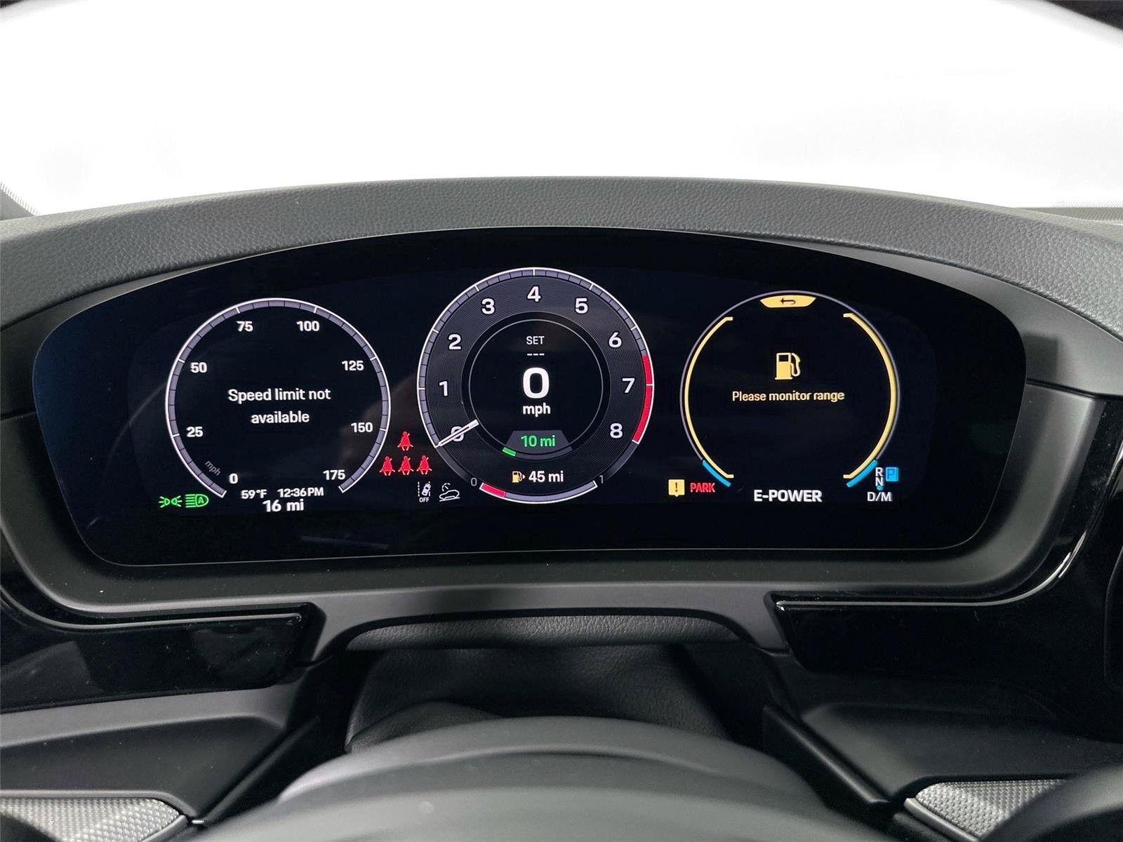 Certified 2026 Porsche Cayenne Coupe AWD/4WD image 33