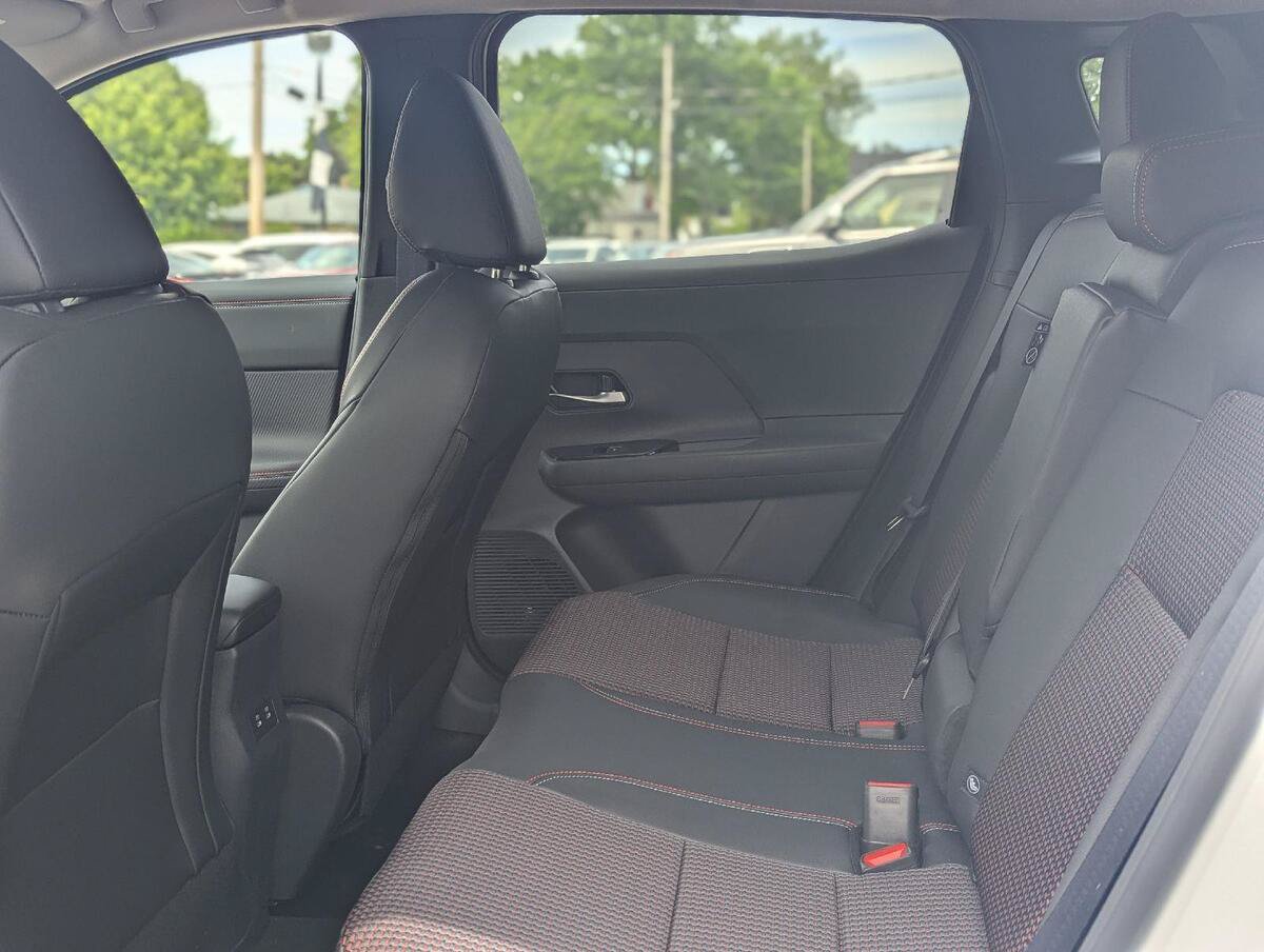 New 2026 Nissan Kicks SR w/ Cold Weather Package AWD/4WD image 24