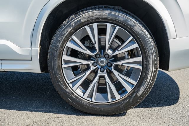 Certified 2022 Volvo XC90 T6 Momentum w/ Climate Package image 17