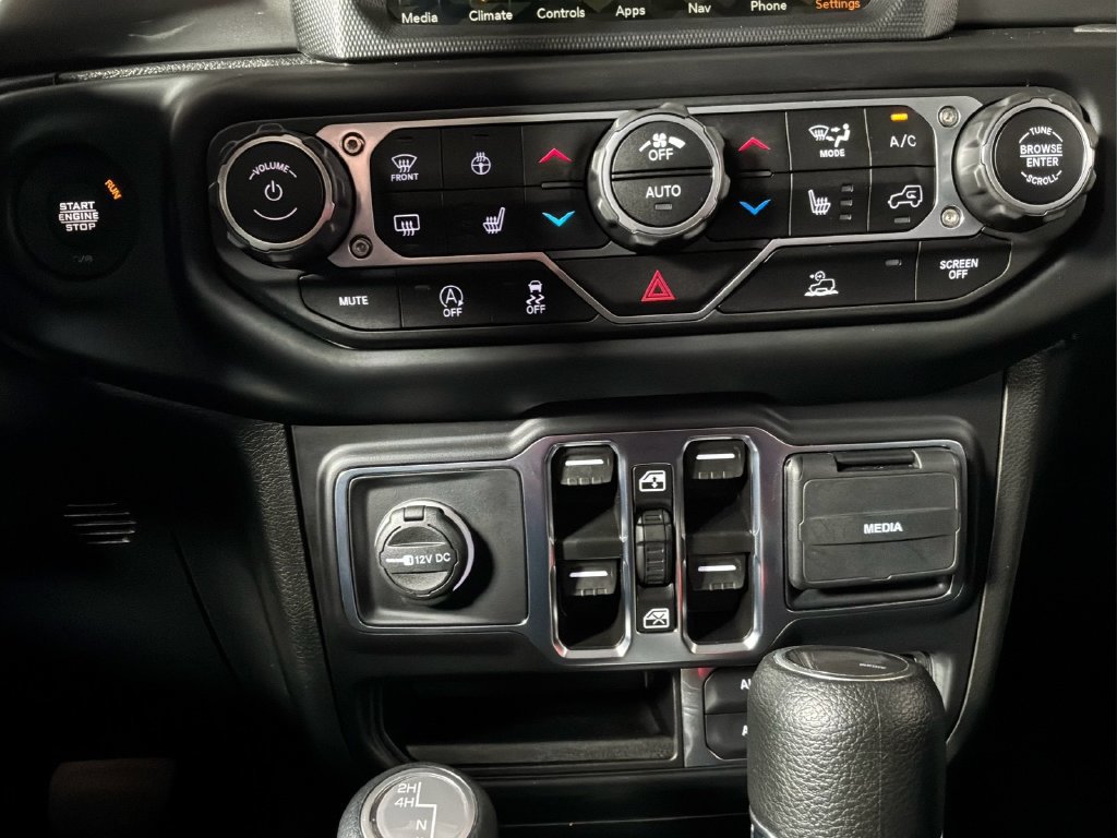 Used 2023 Jeep Wrangler Unlimited Sahara w/ Cold Weather Group AWD/4WD image 42