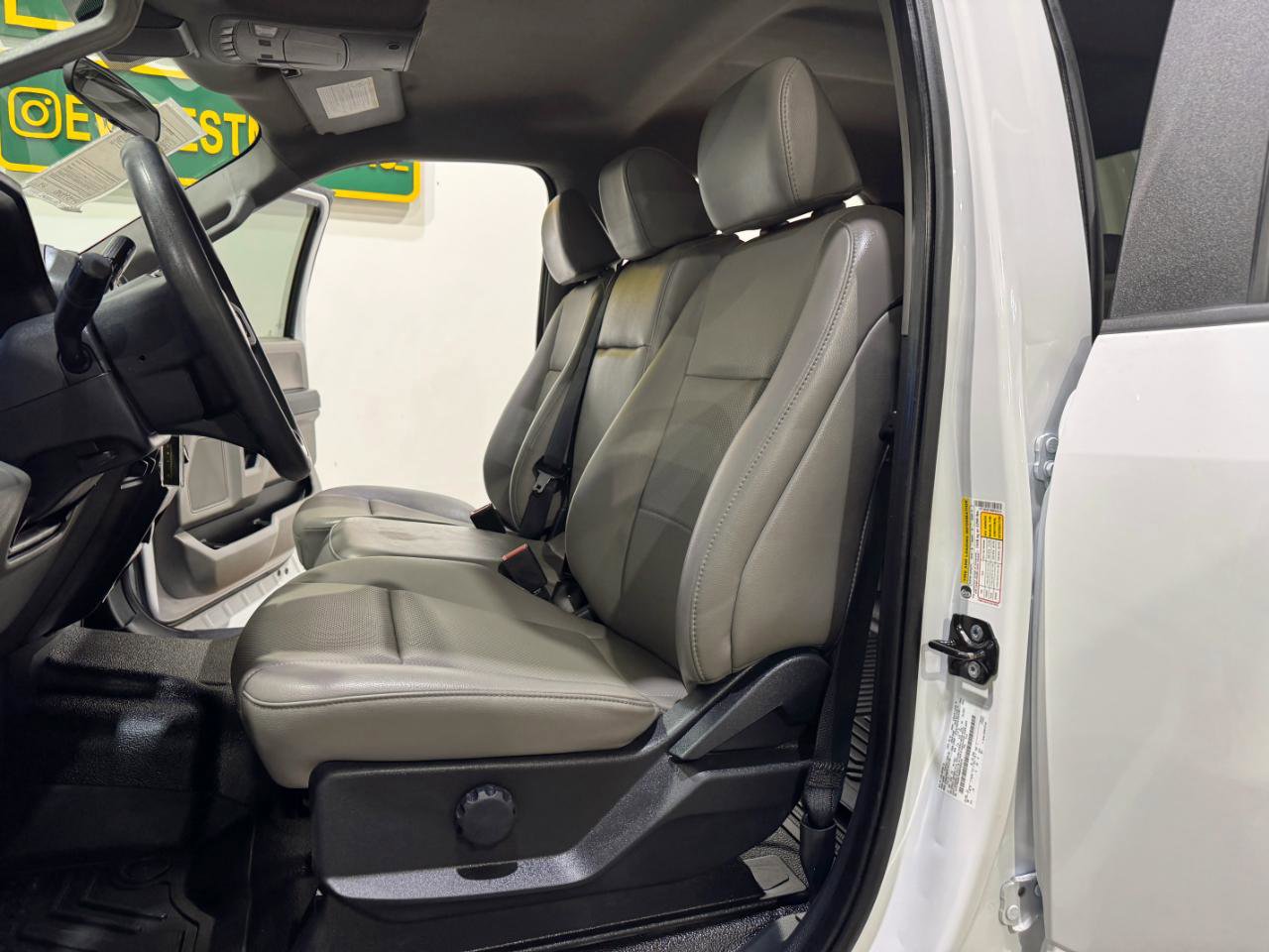 Used 2022 Ford F250 XL w/ Power Equipment Group AWD/4WD image 13