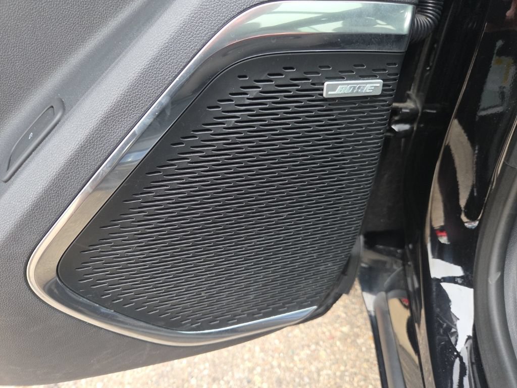 Used 2025 Chevrolet Traverse RS w/ LPO, Floor Liner Package AWD/4WD image 24