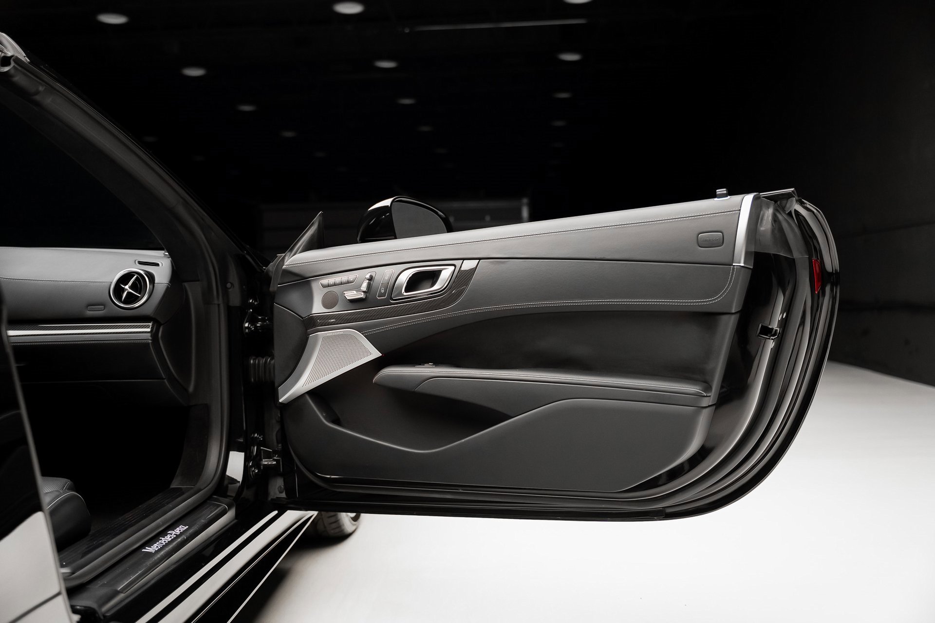 Used 2019 Mercedes-Benz SL 550 image 65