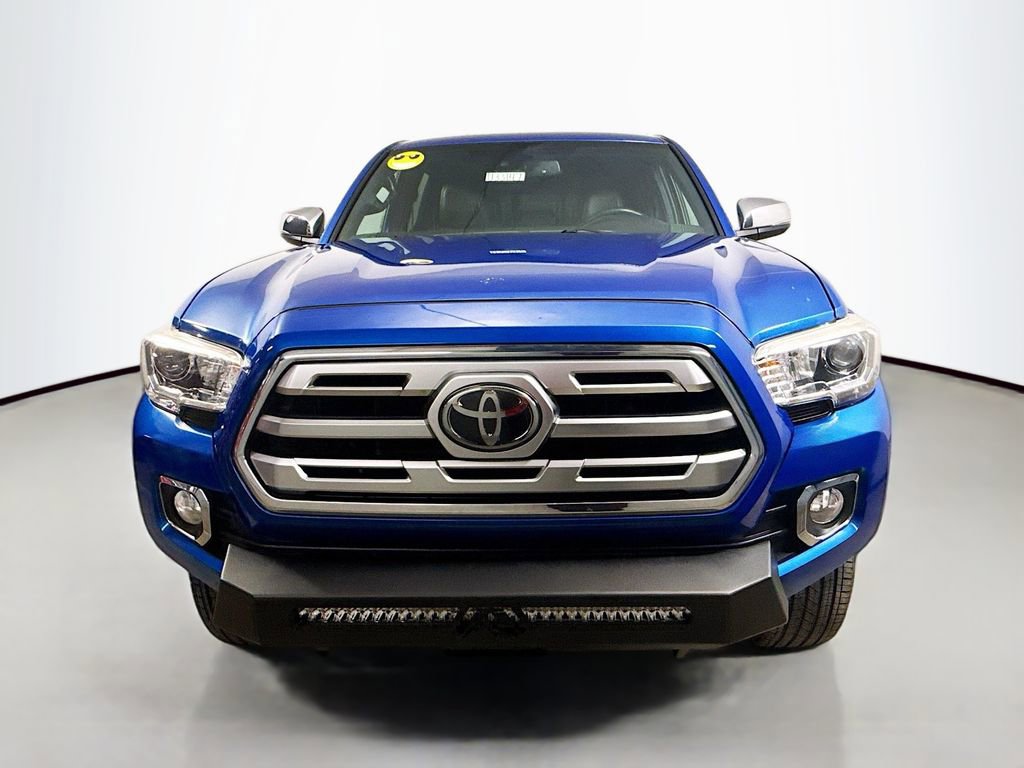 Used 2018 Toyota Tacoma Limited image 2