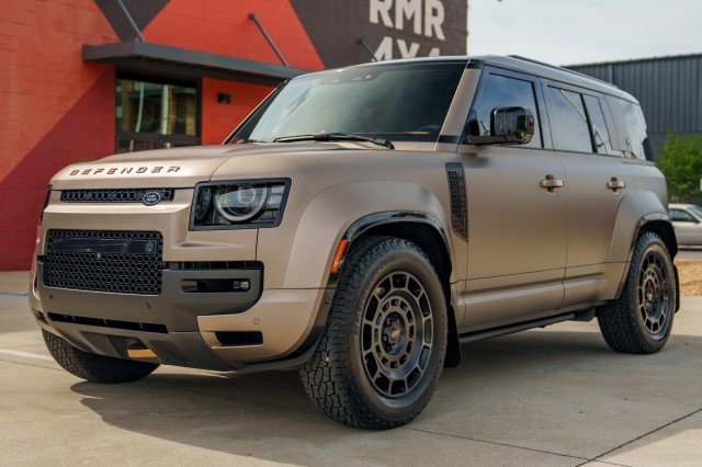 Used 2026 Land Rover Defender 110 OCTA image 1