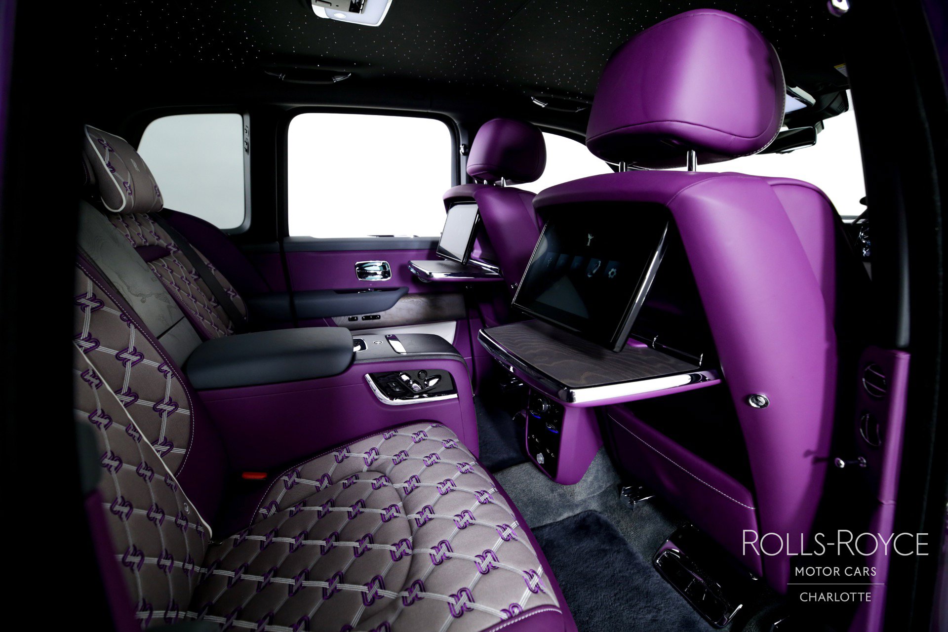 Used 2025 Rolls-Royce Cullinan image 31