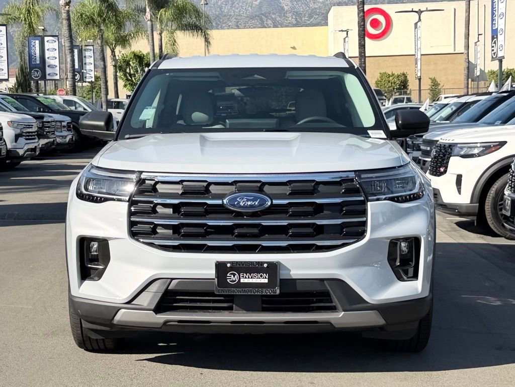 New 2026 Ford Explorer Active w/ Active Comfort Package RWD image 3