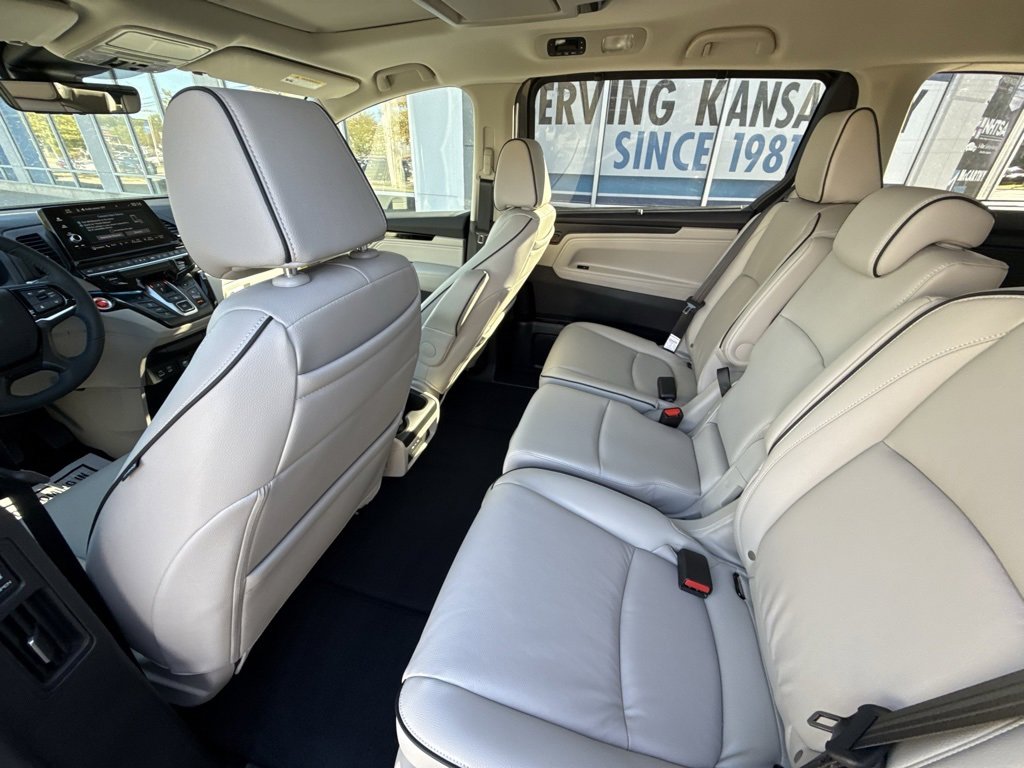 New 2026 Honda Odyssey Touring image 27